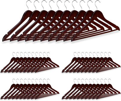Lot de de 50 cintres avec bois marron Helloshop26
