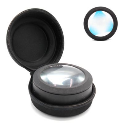 Loupe de lecture x5 FISHTEC Rétroéclairée 3 LED Compacte avec housse