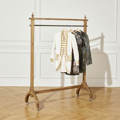 LULU  Portant sur roulettes style romantique en bois et métal, 140 cm