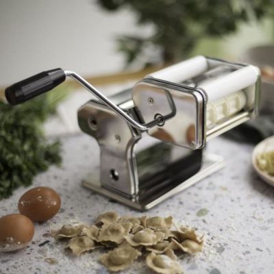 Machine à ravioli et spaghetti