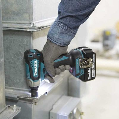 Makita Clé à chocs sans fil DTW181Z