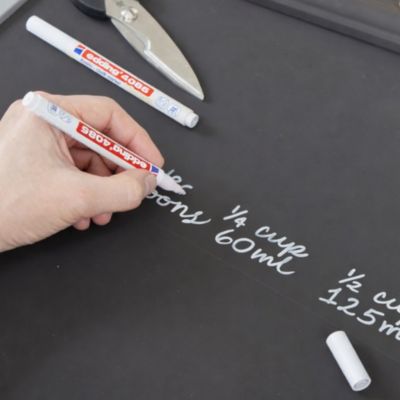 Marqueur craie liquide effaçable pour fenêtres et tableaux noirs Edding e-4095