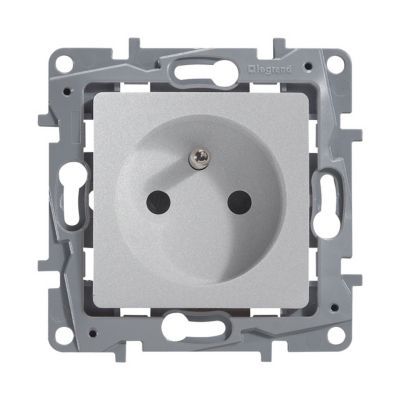 Legrand Prise 2 Phase Terre Niloé Complet - Comparer Avec