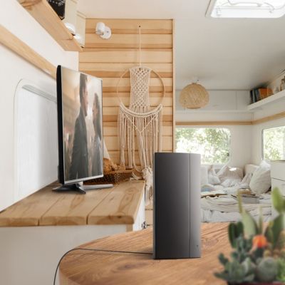 Meliconi - Antenne TV amplifiée d'intérieur AD PROFESSIONAL R1 USB - Portée 20kms - Signaux numériques DVBT/DVB-T2 - Filtres 4G 5G