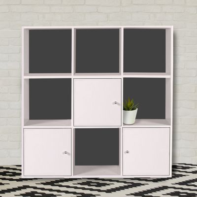 Meuble de rangement cube RUDY 9 cases bois blanc avec 3 portes fond gris