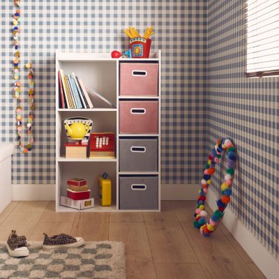 Meuble de rangement pour enfant avec 7 compartiments et 2 paniers roses et 2 paniers gris en velours