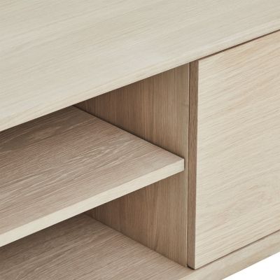 Meuble TV Nyborg avec 3 portes et 2 niches - Chêne massif et MDF - Naturel