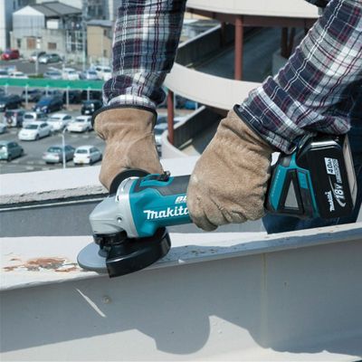 Meuleuse d'angle 18V LXT diam125 mm -2x4,0 Ah- en MAKPAC - MAKITA DGA504RMJ