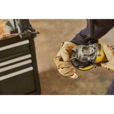 Meuleuse sans fil Stanley Fatmax SFMCG700B-XJ Gamme V20 18V (sans batterie)