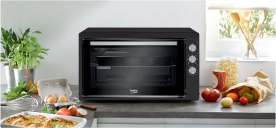 Mini-four Beko BMF50B Noir 50L - Four Posable, Multifonction, Tournebroche, Grill - Éclairage Intérieur Halogène