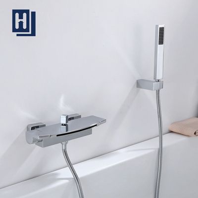 Mitigeur de Baignoire Cascade Robinet de Douche Mural avec Douchette à Mains Laiton Set de douche en Laiton Chromé