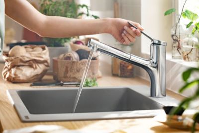 Mitigeur de cuisine avec douchette extractible chromé Hansgrohe Zesis M33 H. 219mm