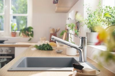 Mitigeur de cuisine avec douchette extractible chromé Hansgrohe Zesis M33 H. 219mm