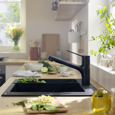 Mitigeur de cuisine avec douchette noir mat Hansgrohe Zesis M33 H. 219mm