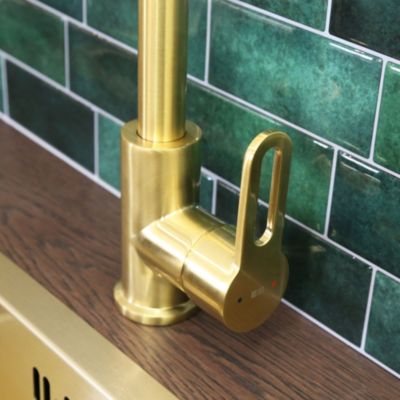 Mitigeur de cuisine doré Essebagno Baltic