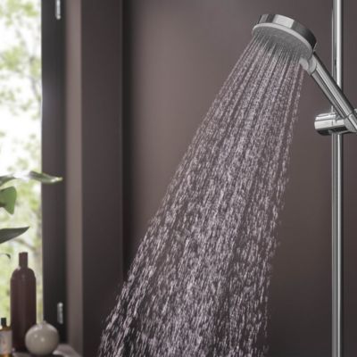 Mitigeur de douche thermostatique avec douchette, flexible et barre réglable chrome Hansgrohe Vernis Blend