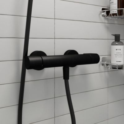 Mitigeur de douche thermostatique noir GoodHome Cavally