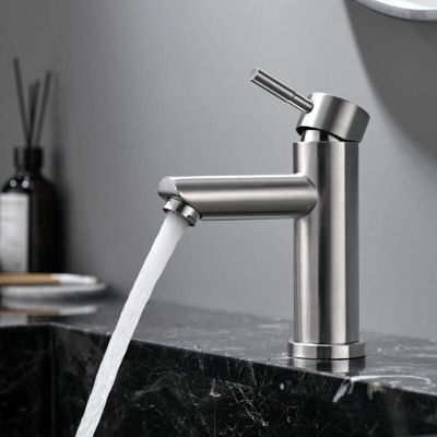 Mitigeur de lavabo monocommande en acier inoxydable, mitigeur de salle de bain au design moderne, eau chaude et froide réglable