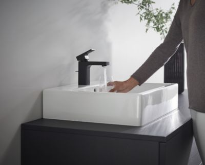 Mitigeur de lavabo noir mat Hansgrohe Vernis Shape 100