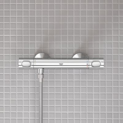 Mitigeur douche thermostatique GROHE Quickfix Precision Flow + nettoyant GrohClean