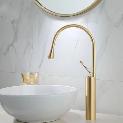 Moderne Robinet Salle de Bain Cascade, Design Elégant Robinet Lavabo, Mitigeur en Laiton, Eau Chaude et Froide Disponible