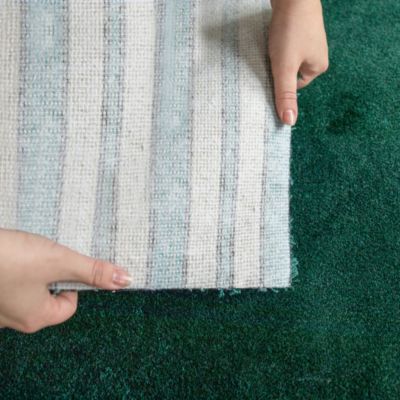 Moquette douce Pulse - Vert forêt - 4m x 22m