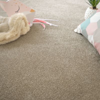 Moquette velours Select - Marron tendre - 4m x 24m