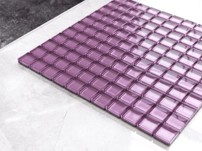 Mosaique, carrelage très design. Pâte de verre transparent blanc pour cuisine