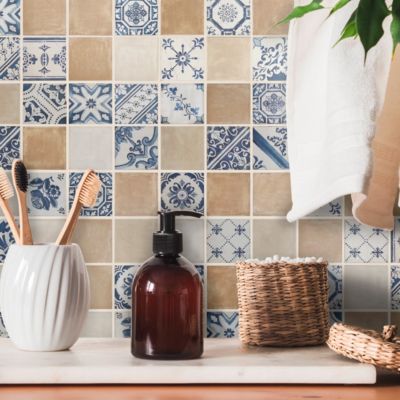 Mosaique de  Ceramique 5,6 X 5,6 cm Mix Beige - decors Delphe - vendu par plaque de 30 X 30 cm -