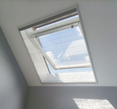 Moustiquaire pour Fenêtre de Toit - L.120 x H.160cm Recoupable - Store Plissé
