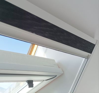 Moustiquaire pour Fenêtre de Toit - L.140 x H.170cm Recoupable - Store Plissé