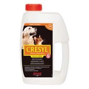 Nettoyant désinfectant désodorisant spécial chiens et chats Crésyl Spado 1L