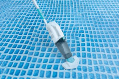 Nettoyeur à batterie ZR100 pour piscines hors sol et spas Intex 10W 4V L.2,8m