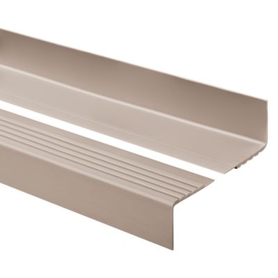 Nez de marche PVC 40x40 mm QUEST, profil antidérapant, RD - 150 cm, beige