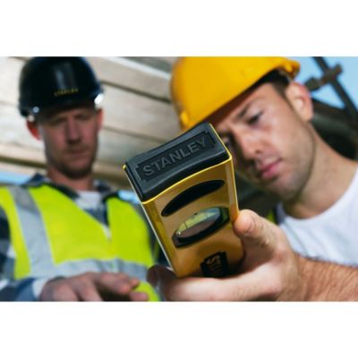 Toolland Niveau à Bulle En Plastique Compact Avec 3 Fioles, Magnétique Et De Taille De Poche Pratique, 23 Cm : Velleman Group Nv
