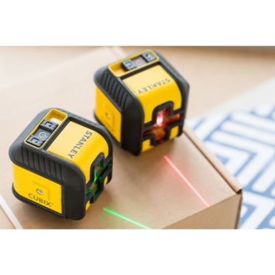 Niveau laser en croix Stanley Cubix multi-lignes vert 16 mm
