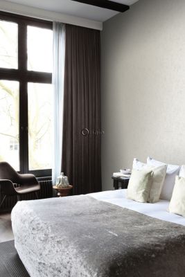 Origin Wallcoverings papier peint plaque métallique vieillie, altérée et touchée par les intempéries argent chaud - 53 cm x 10,05