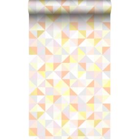 Origin Wallcoverings papier peint triangles rose poudre clair, orange pêche pastel, jaune pastel, gris chaud clair et or brillant