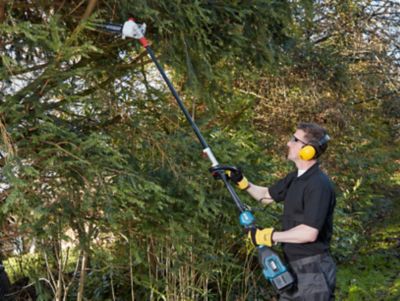 Outil de jardin multifonctions sans fil sur batterie 2 x 18V Erbauer, taille-haie, coupe-bordures, élagueuse (vendu sans batterie ni chargeur)
