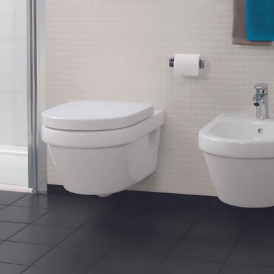 Pack WC sans bride VILLEROY ET BOCH Architectura avec abattant + bâti-support sol et mur Viconnect PRO + plaque chromée mat