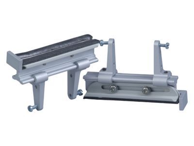Paire de supports réglables pour tablette radiateur largeur 10 à 14,5 cm.