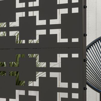 Panneau extérieur décoratif motif géométrique ajouré métal noir
