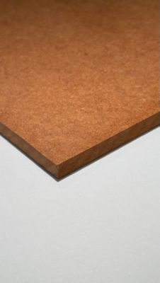 Panneau médium teinté dans la masse Forescolor brun 80 x 40,5 cm, ép.5 mm