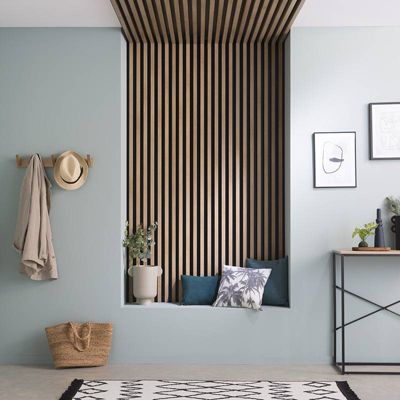 Panneau mural tasseaux bois MDF sur fond rigide HDF 250 x 17,6 x 4 cm - chêne clair sur fond noir
