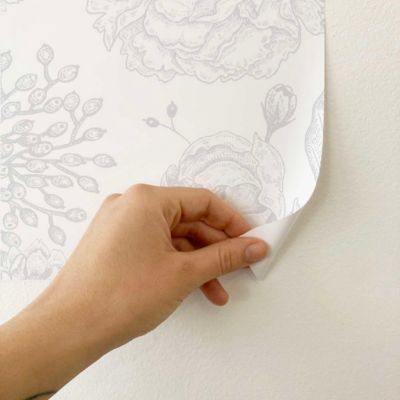 Papier peint adhésif fleurs blanc et gris en vinyle lavable et amovible - 1 rouleau 50x300 cm - Decochic