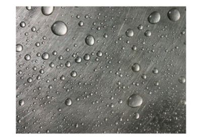 Papier peint intissé panoramique surface en acier avec gouttes d'eau 300x231 cm