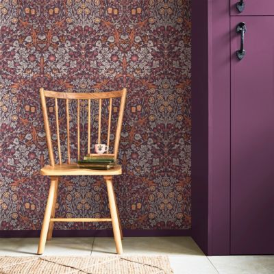 Papier peint intissé Blackthorn plum imprimé fleurs violet L.1000 x l.52cm William Morris