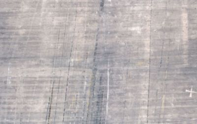 Papier peint panoramique sur intissée de Komar - Concrete - Taille: 400 x 250 cm