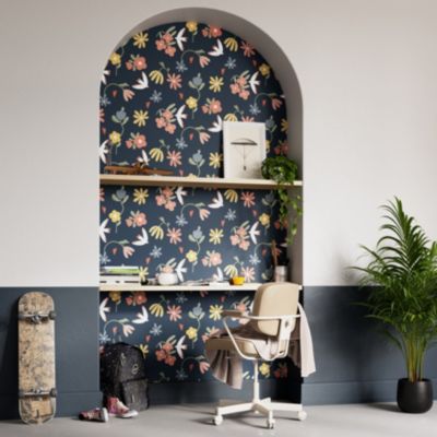 Papier peint pré-encollé vinyle fleuri Easy Roll GoodHome Blitz fleurs bleu l.53 x H.1005 cm