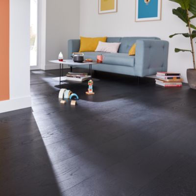 Parquet contrecollé clipsable en chêne GoodHome Oppland finition vernis satiné coloris noir l.19 x ép.1,4 cm